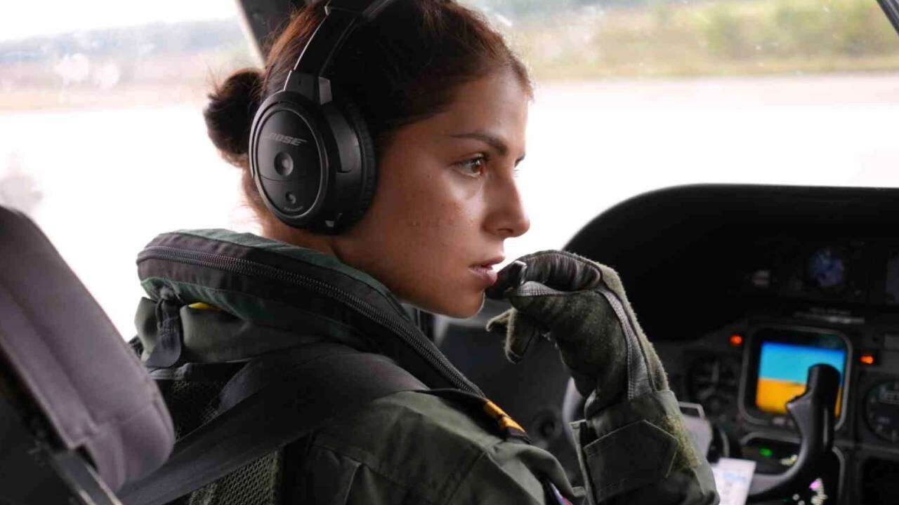 Gökyüzünden denizaltı avlayacak: Deniz Kuvvetleri’nin ilk kadın karakol pilotu görevde, radarına giren yandı! 6